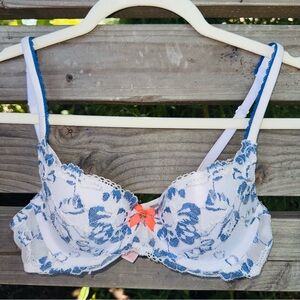 Victoria's Secret Body By Victoria Perfect Coverage Bra Lined Demi 34A Coquette